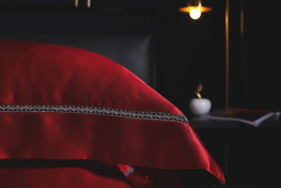 WINE - Lace artisan 25 Momme 4-Piece Pure Mulberry Silk Bed Linen Set