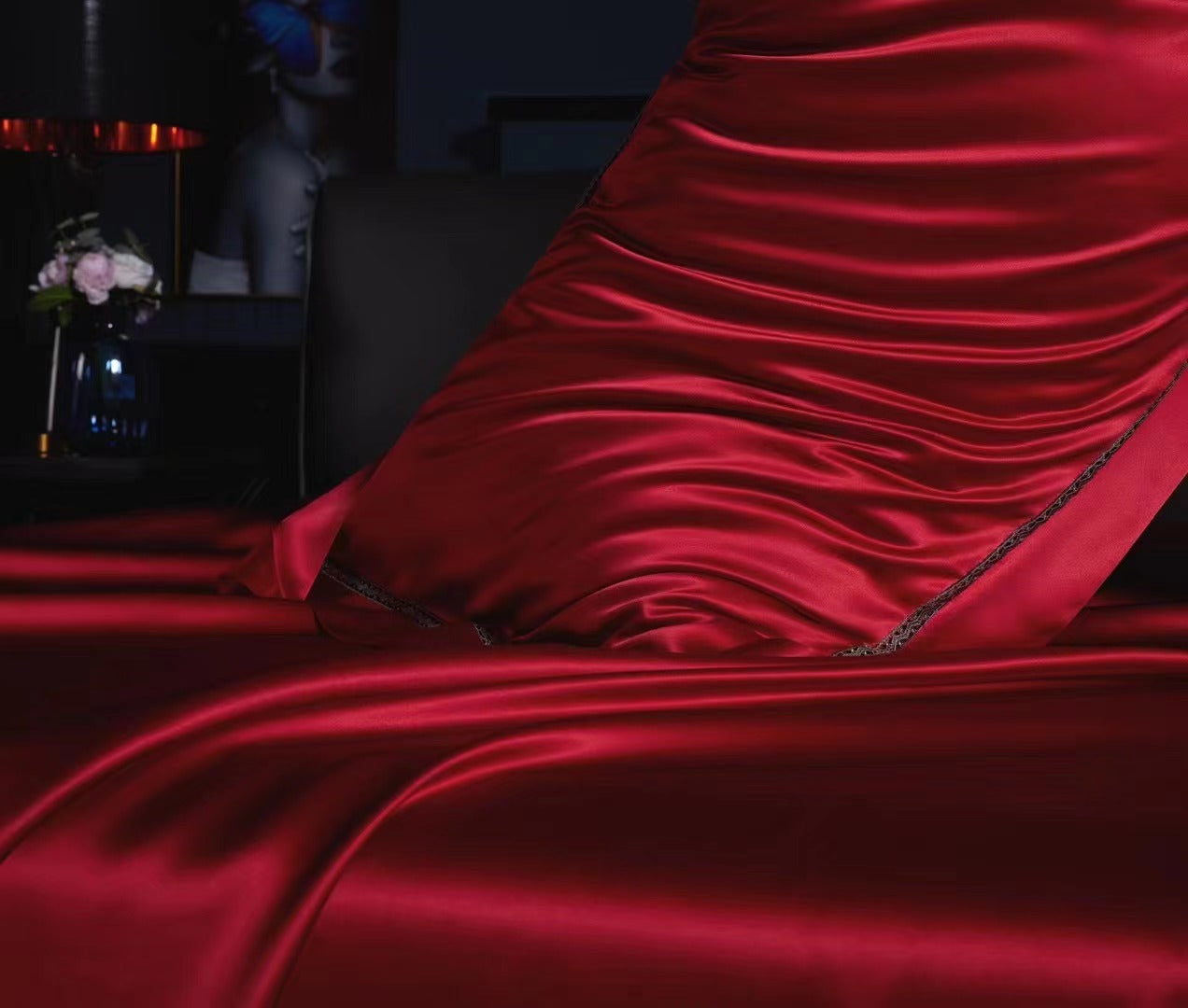 WINE - Lace artisan 25 Momme 4-Piece Pure Mulberry Silk Bed Linen Set