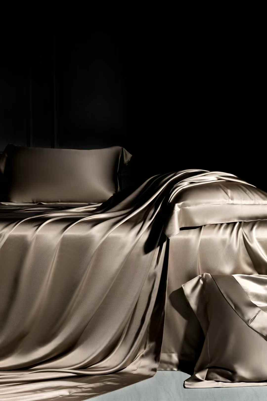 35 momme 100% silk duvet cover #color_dark-gold