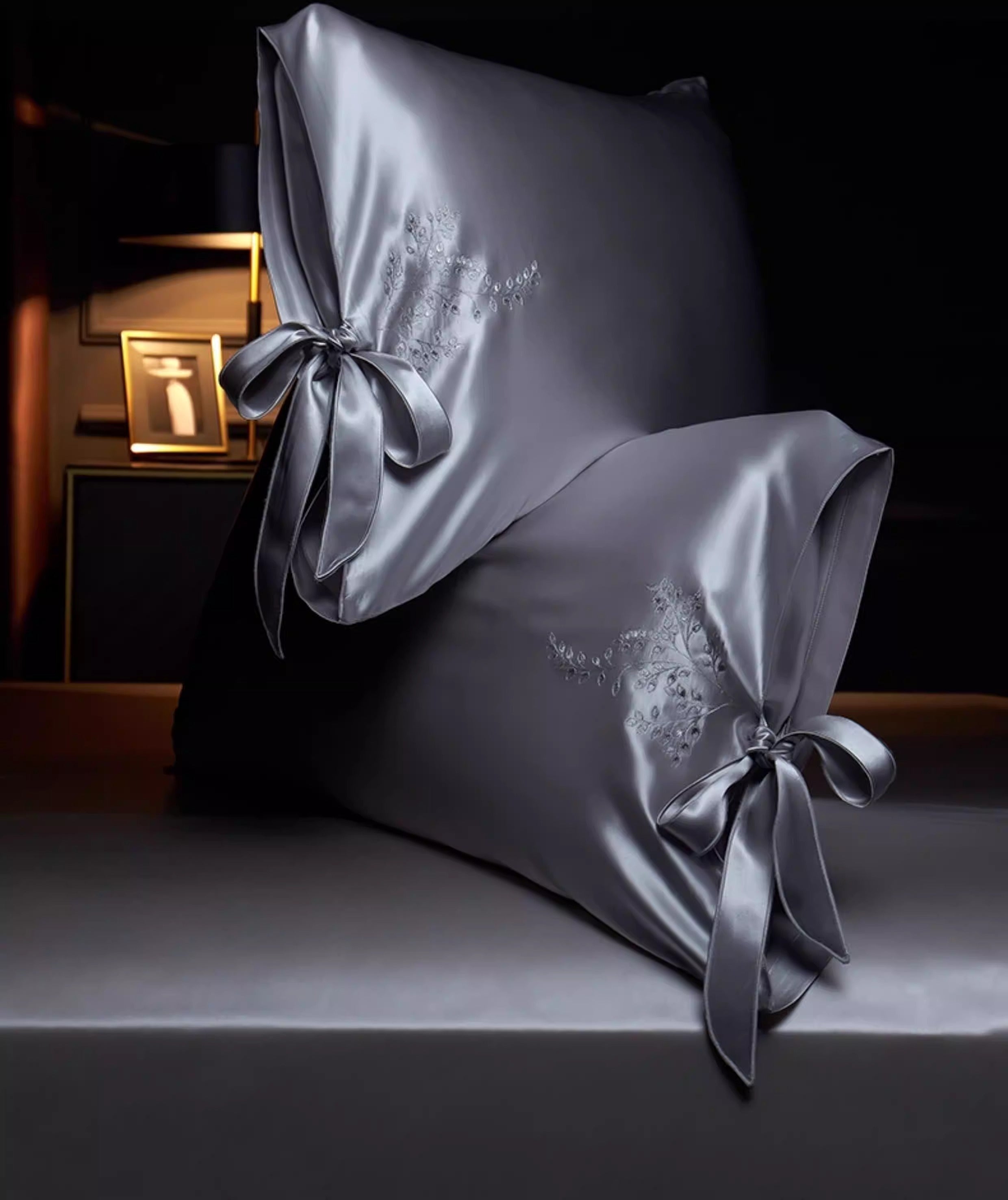 SUYUEAT - Embroidered 30 Momme Full Silk Set 4pcs, Silver Gray